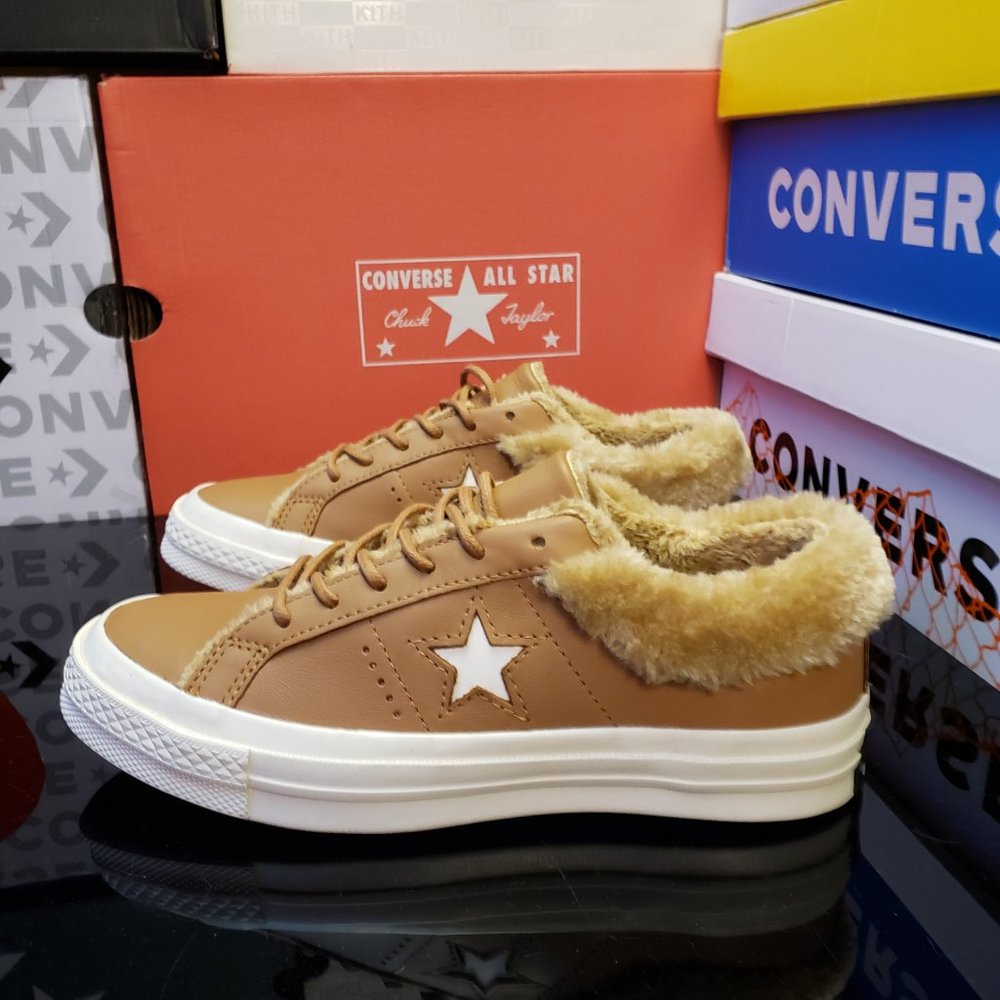 Converse / One Star Faux Fur Lined